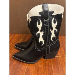 Universal Thread Black & White Women's Xena Western Cowgirl Boots size 7